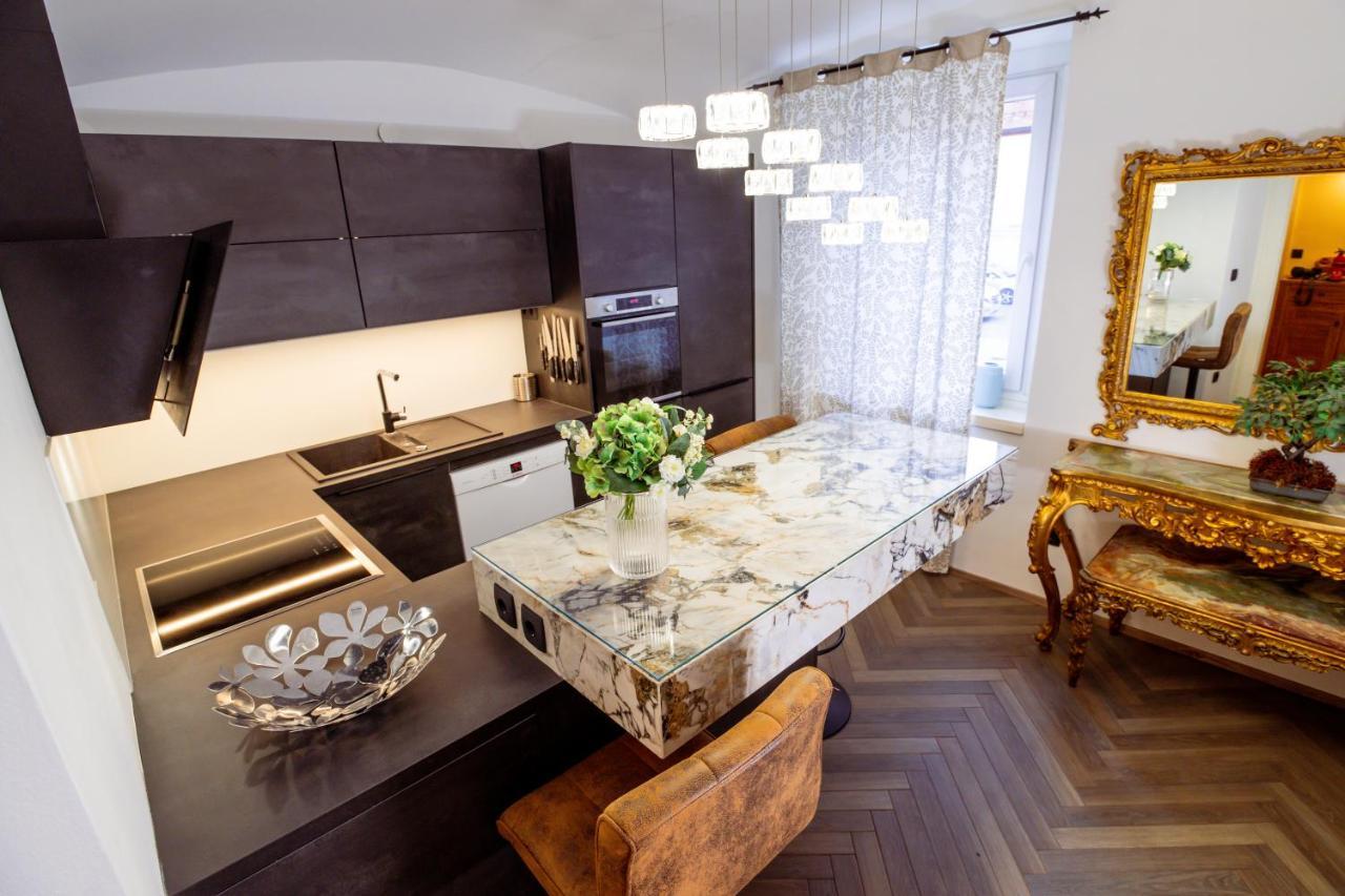Central Living Vegova-With Parking Λιουμπλιάνα Εξωτερικό φωτογραφία